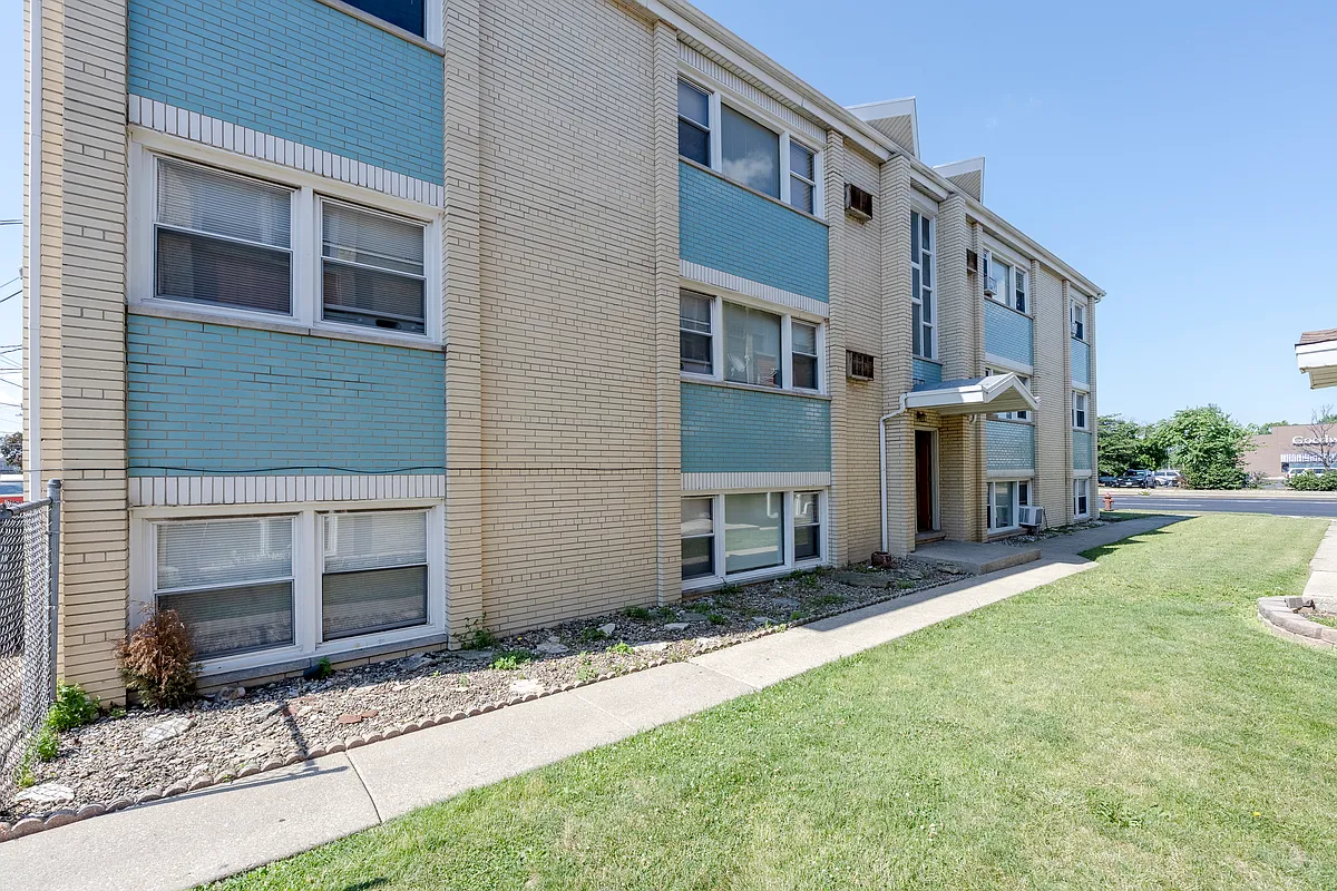 Building Photo - 1921 S Harlem Ave #2E