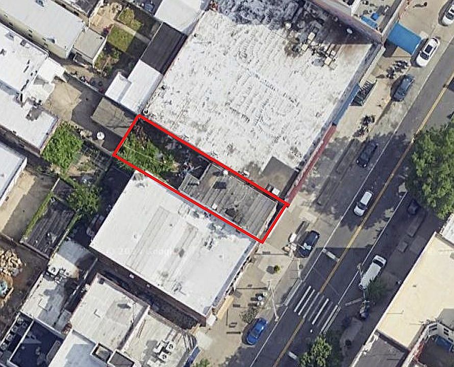 2nd image of 32-44 Steinway St #1