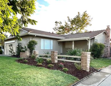 1 Seine Ct, Sacramento, CA, 95826