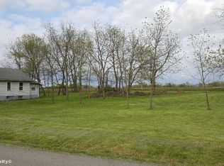 306 NE 3rd St, Melcher, IA 50163