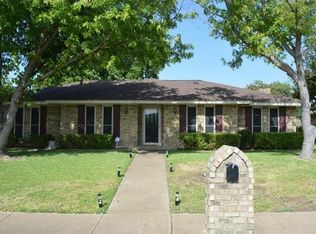 1113 Townsend Ln, Desoto, TX 75115