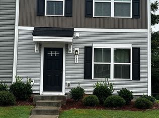 535 Hampton Townes Dr, Greenville, SC 29617