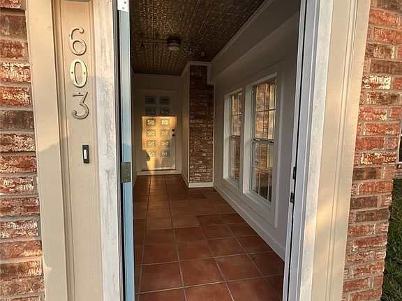 3rd image of 603 S Lassen Dr
