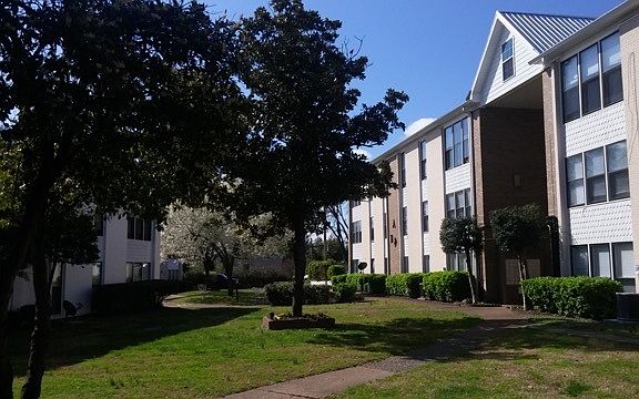 4th image of 246 White Bridge Pike APT E8