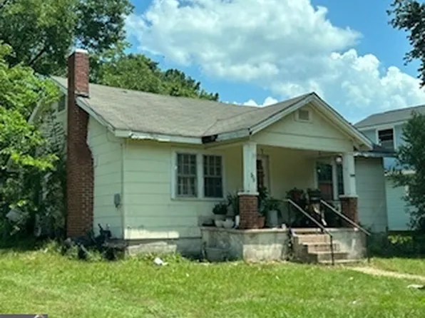1206 S 7th St, Lanett, AL 36863