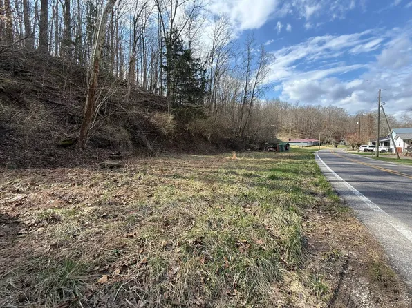 1830 Thorofare Rd, Clendenin, WV 25045