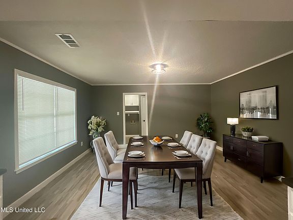 3rd image of 5655 Winterwood Dr
