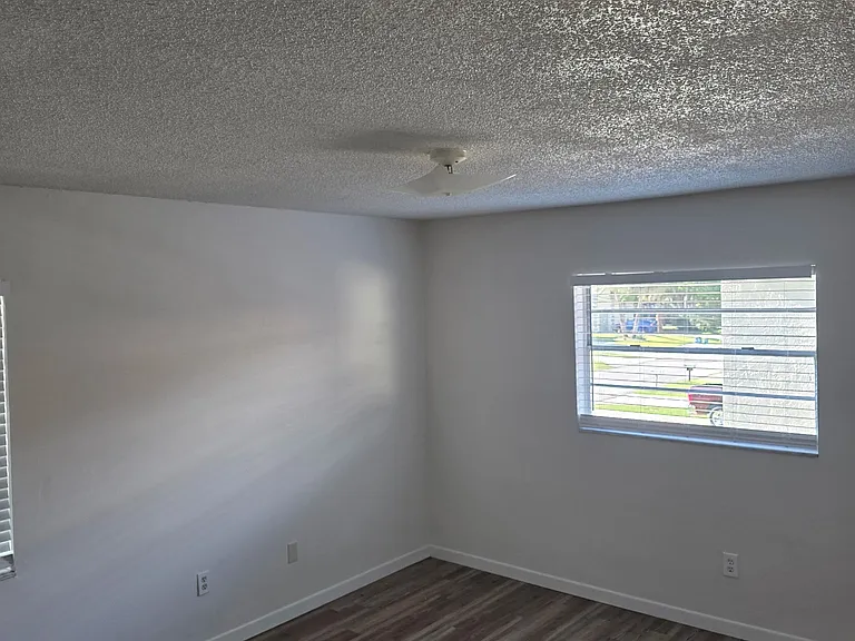 6612 S Juanita St #A — Photo 2