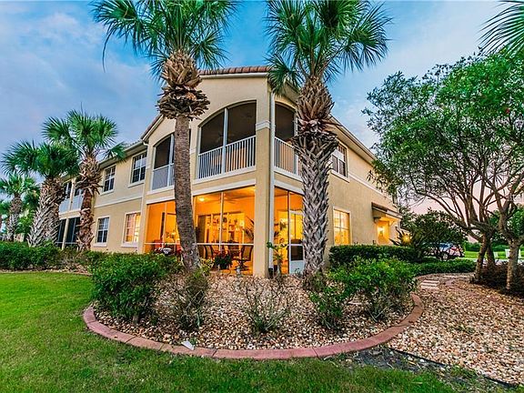 2nd image of 1318 Emerald Dunes Dr