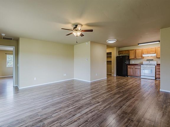 3rd image of 55 Navajo Court