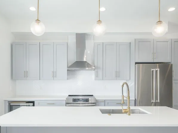 2727 W Jefferson St, Philadelphia, PA 19121