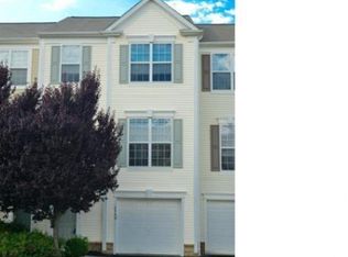 8549 Gateway Rd, Breinigsville, PA 18031