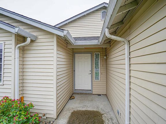 4th image of 16108 NE 77th Cir