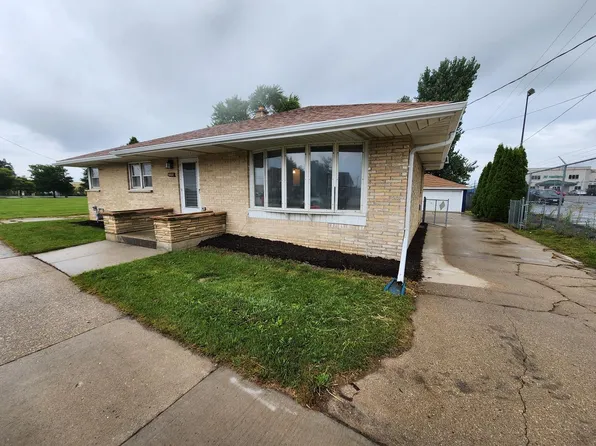 5922 South Howell AVENUE, Milwaukee, WI 53207