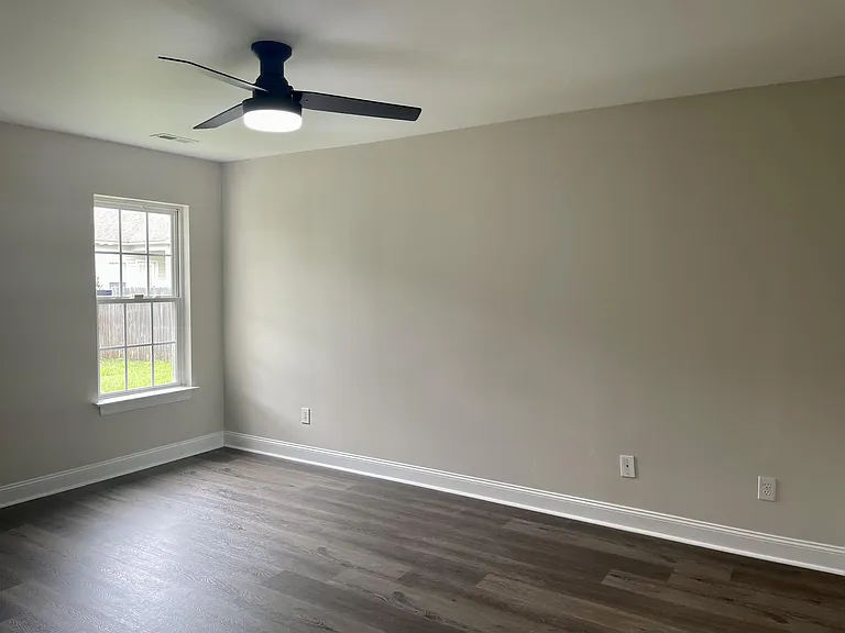 2055 B Cambria Dr #1 — Photo 4