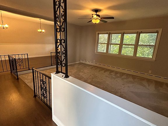 3rd image of 171 Fillmore St #2