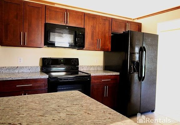4th image of 851 Wynndale Way