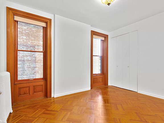 3rd image of 156 Prospect Park W APT 3L