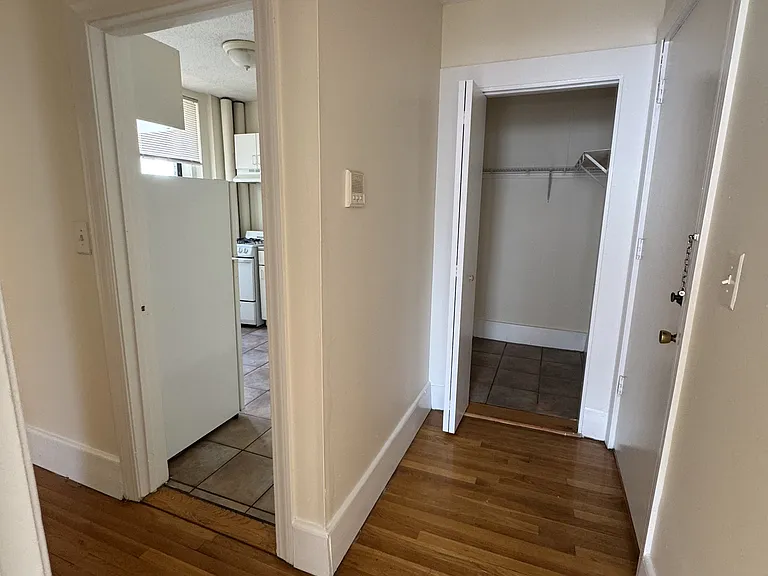 11 Barrows St #2A — Photo 8