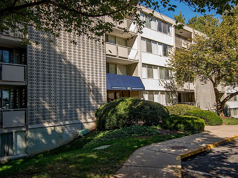 Heritage Park Apartments Building 11