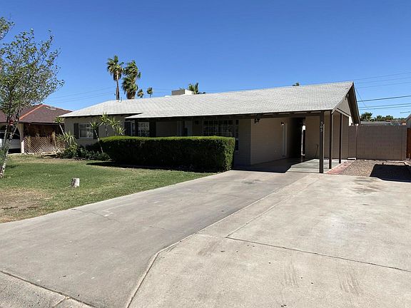 3rd image of 305 E Orange Dr