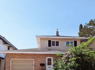 305 5th St SW, Chisholm, MN 55719