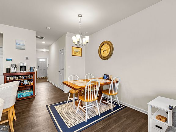 3rd image of 134 Chastain Way
