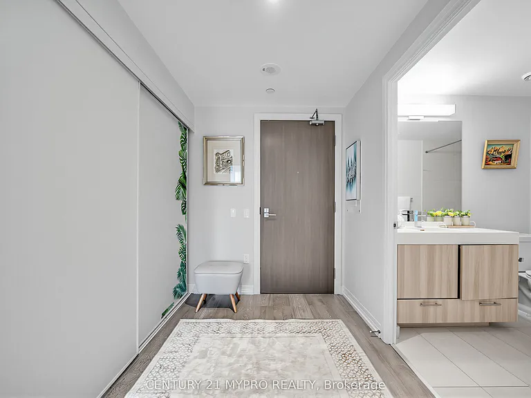 251 Jarvis St #315 — Photo 12