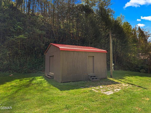 3rd image of 238 Buckhorn Rd Lot 1R