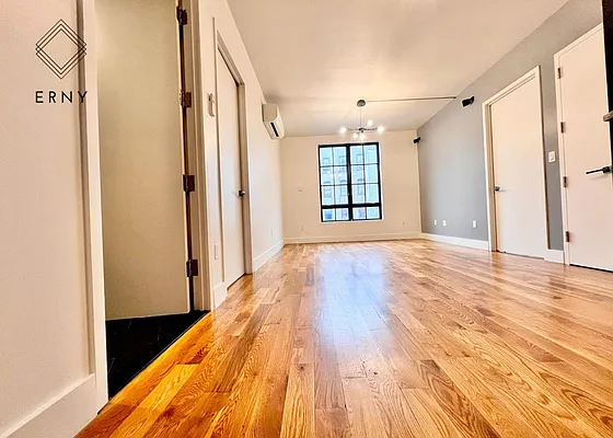 Rented by ERNY LLC | media 2