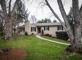 1304 Cherry Tree Ln, Knoxville, TN 37919