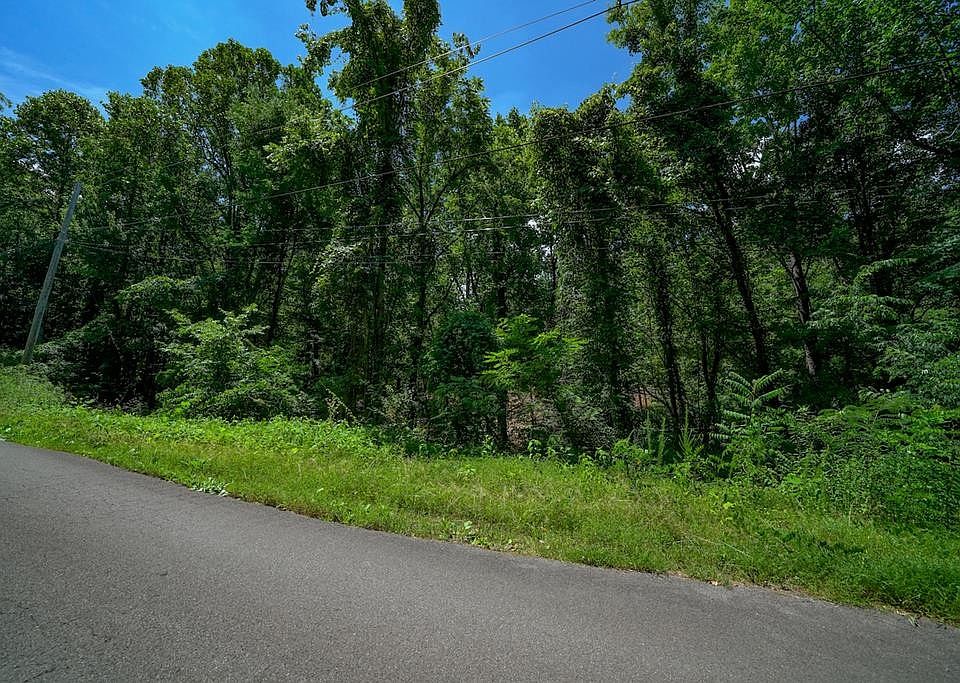 1st image of 630 Cherry View Ln Lot 630