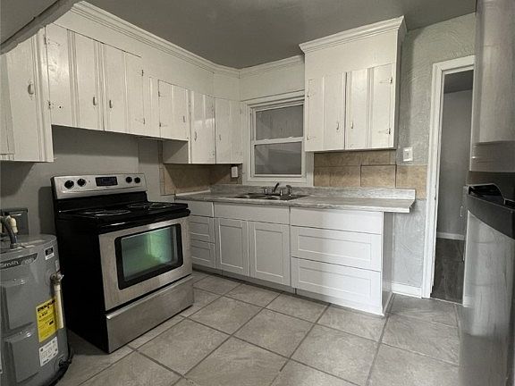 3rd image of 528 Bellwood Rd