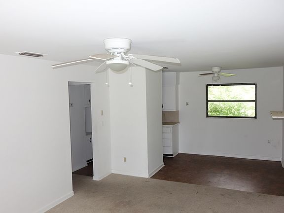 5th image of 542 Mendel Ln