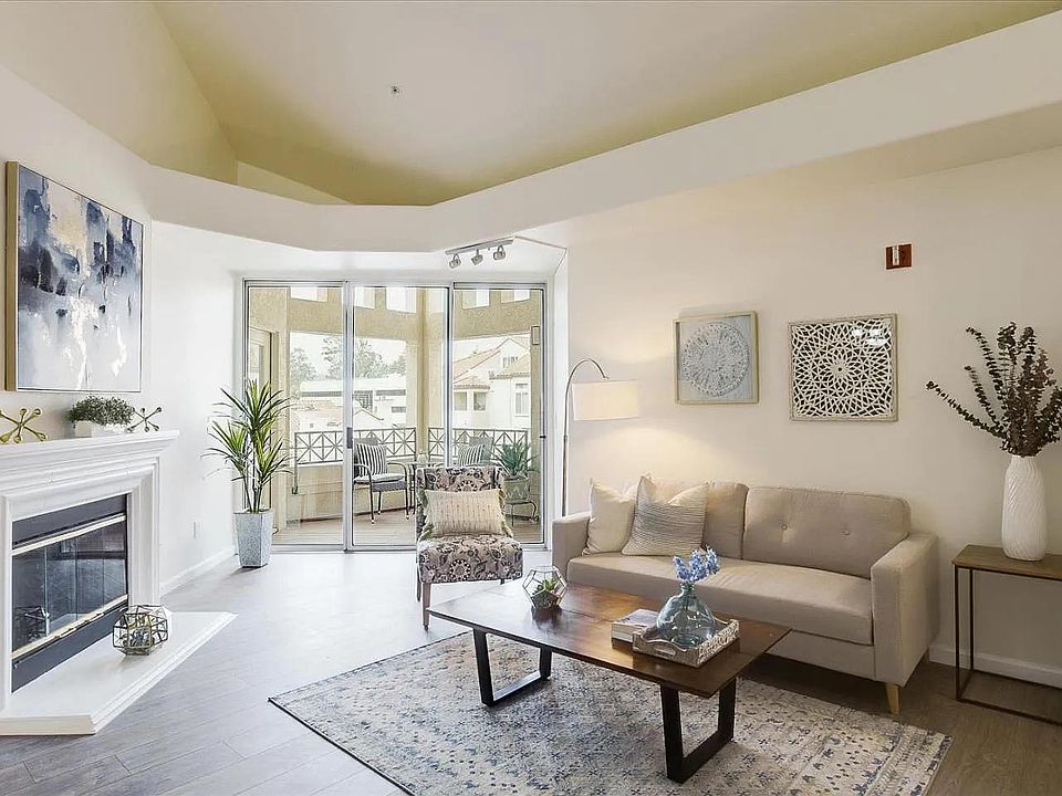 1st image of 1951 Ofarrell St APT 414