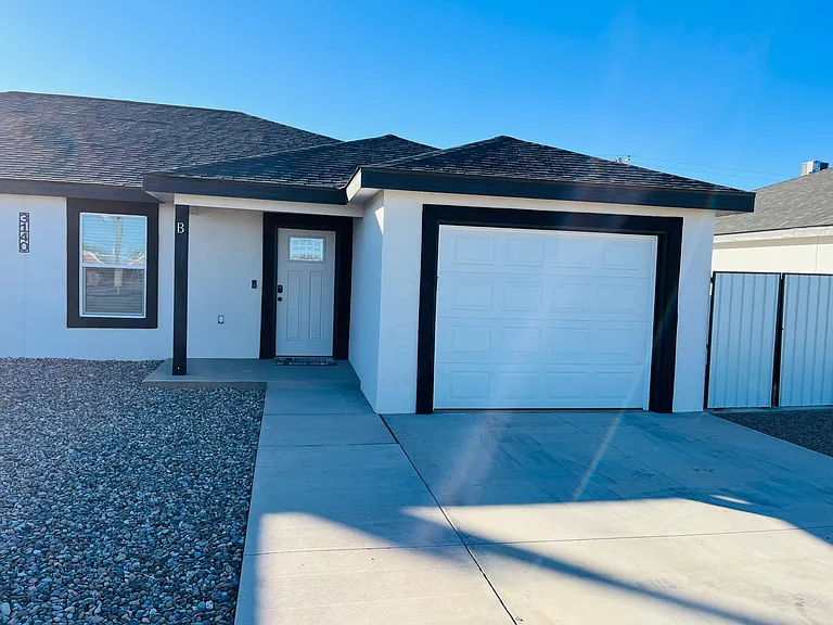 3140 Westminster Dr #B — Photo 4