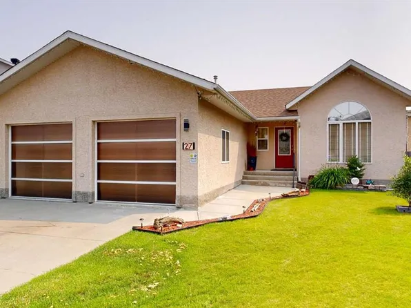 27 SW Patterson Pl, Whitecourt, AB T7S 1W5