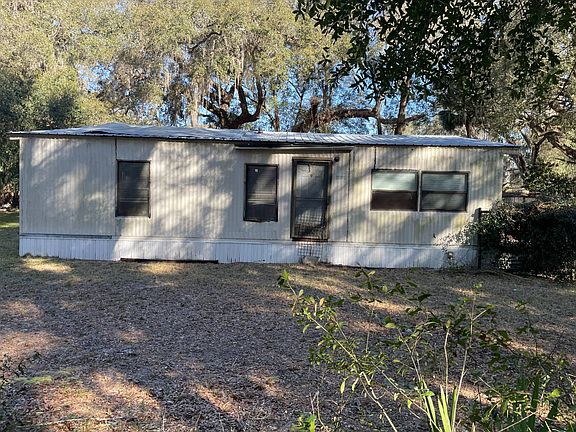 2nd image of 2798 NE 34th Rd