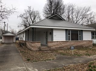 317 A St SE, Miami, OK 74354