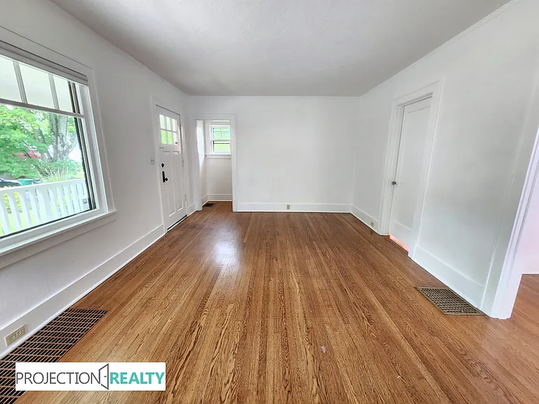 3336 NE 11th Ave — Photo 4