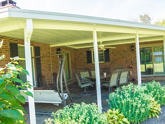 Beautiful Large patio