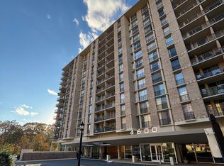 4600 S Four Mile Run Dr APT 920, Arlington, VA 22204