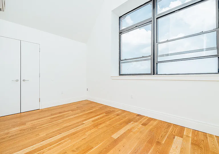 17 Monitor St #5H — Photo 8