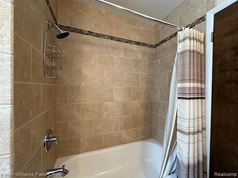 11102 Fairway Dr — Photo 20