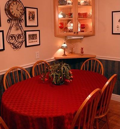 Eat in kitchen