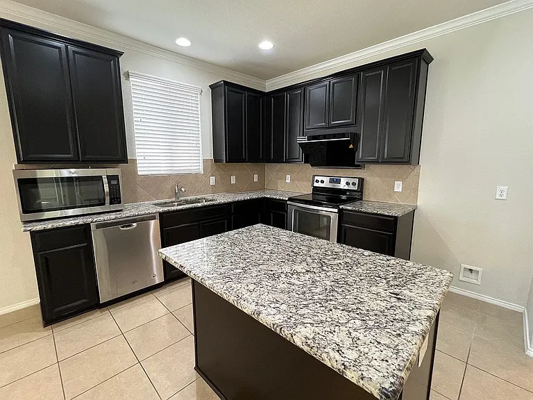 3032 Walker Creek Dr — Photo 14
