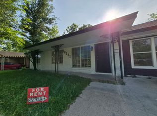 10221 Bretton Dr, Houston, TX 77016