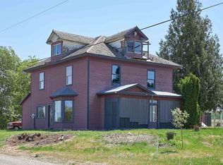 460 SW C St, Creston, WA 99117