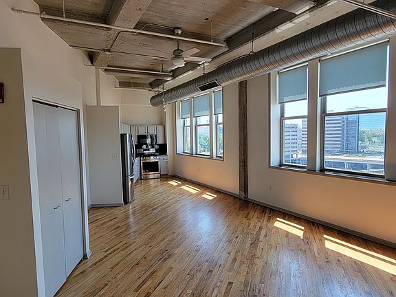 3rd image of 2107 Grand Blvd APT 707