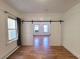 22-14 36th St #1, Astoria, NY 11105
